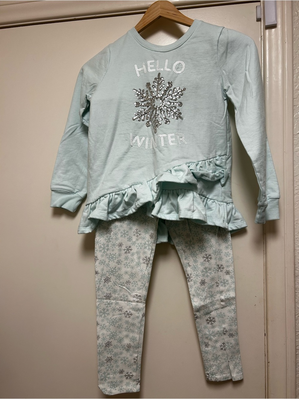 Tommy Bahama Mint Snowflake Ruffle Set